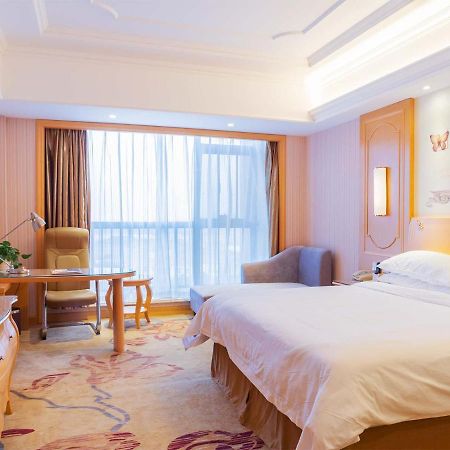 Vienna International Hotel Shanghai Pudong New District Dishui Lake Univeristy City Nianbalian Exterior photo